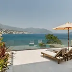 Coastal Oasis Apartment *