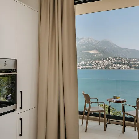 Coastal Oasis Apartman *