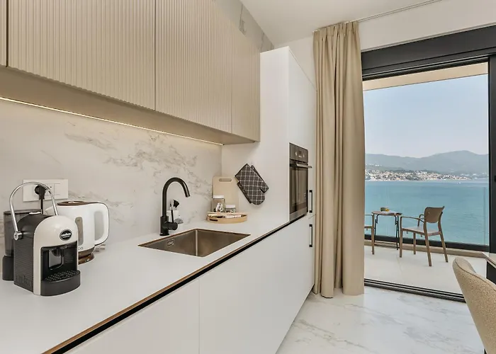 Apartman Njivice Coastal Oasis